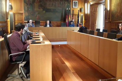 El Consejo Rector del Instituto Leonés de Cultura de la Diputación de León aprobó ayer la convocatoria de cinco ayudas a la creación e investigación artística. DL