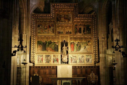 Retablo del altar mayor de la Catedral de León. RAMIRO.