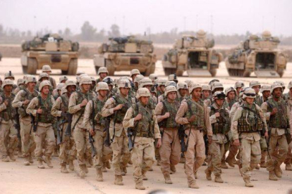 Fotografía de archivo de soldados americanos en Irak.