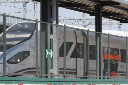 La rama del Oaris en la estación de León la pasada primavera, tras unas pruebas sobre el ERTMS. RAMIRO
