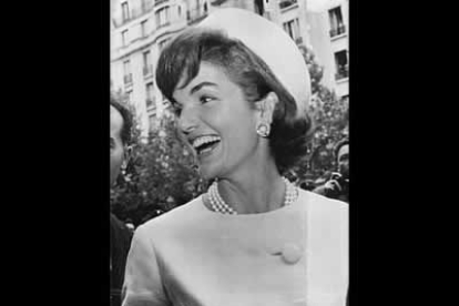 Jackie Kennedy ha sido uno de los personajes más imitados del siglo XX. Su estilo y su elegancia marcó una época en Estados Unidos.