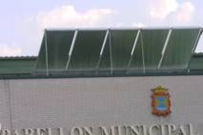 El pabellón municipal de deportes de El Toralín es una de las instalaciones con paneles solares
