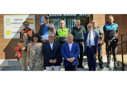 La Junta Local de Seguridad se reunió en Valverde para coordinar el dispositivo de la romería. DL