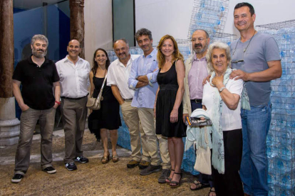 El Palacio Don Gutierre acoge la exposición colectiva liderada por diez artistas locales. CUEVAS