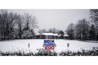 Imagen de una residencia en Minessota en apoyo de Joe Biden y Kamala Harris. MARIO CRUZ