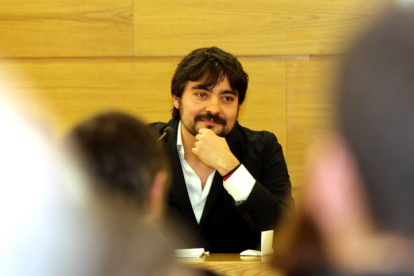 Emilio Gancedo, en la presentación de uno de sus libros en Diario de León. EMILIO GANCEDO