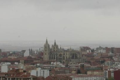 Vista de la ciudad de León. DL