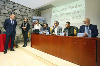 El programa incorpora de La Caixa hace balance de tres formaciones impulsadas para mejorar la empleabilidad de personas en riesgo de exclusión en León