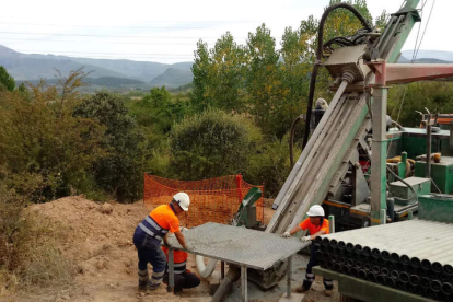 Trabajos de prospección que desarrolla Europa Metals para la mina de zinc, plomo y plata que afecta a Carucedo, Toral y Carracedelo. DL