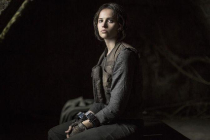 Felicity Jones, en una imagen promocional de 'Rogue One: una historia de Star Wars'.