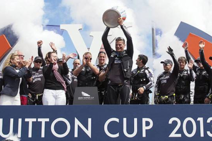 El Team New Zealand celebra su victoria en la Copa Louis Vuitton, en San Francisco.