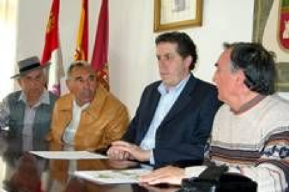 Paulino Estébanez, Félix López, José Manuel Lora y Felipe Zapico