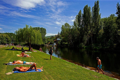 Playa Fluvial de Toral de los Vados. DL