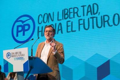 Mariano Rajoy durante su intervencion en el XVII Congreso extraordinario del PP en Murcia.
