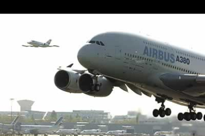 La comparación con el jet que coincidió por unos instantes en el espacio aéreo de Toulouse es casi ridícula.