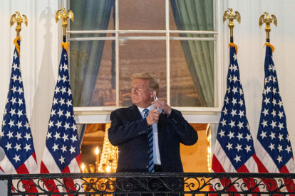 Donald Trump, ayer, a su llegada a la Casa Blanca. KEN CEDENO