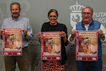 Carlos Gutiérrez, Susana Folla y Ángel Rivero en la presentación del Campeonato Provincial. MIGUEL F.B.