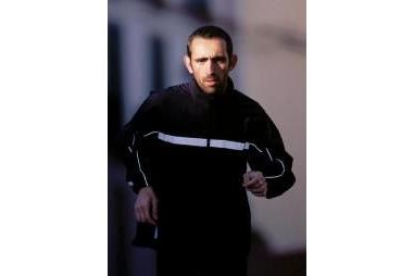 El ultrafondista, entrenando por las calles de Villafranca