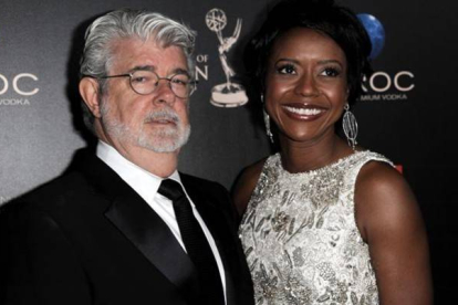 George Lucas y Mellody Hobson, el pasado 16 de junio, en la gala de los premios Emmy.
