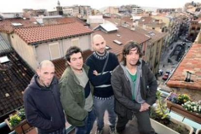 Los integrantes del mítico grupo de rock Barricada, en su ciudad natal, Pamplona.