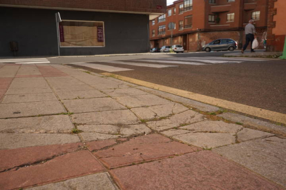 La calle Juan Ramón Jiménez muestra un hundimiento