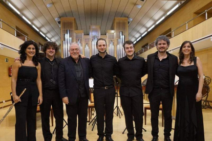 Foto de grupo del Nuevo Ensemble de Segovia. DL
