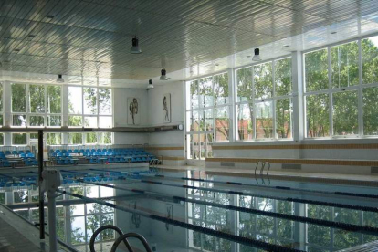 Instalaciones de la piscina climatizada de Astorga.