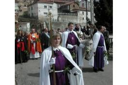 La procesión de Santa Lucía congregó a un buen número de fieles