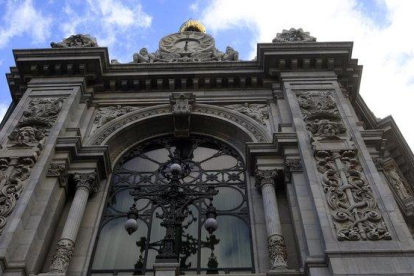 Detalle de la fachada del Banco de España.
