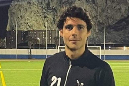 José Pedrosa Galán en un entrenamiento con el FC Bruno’s Magpies de Gibraltar. DL
