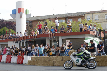 La primera jornada del Gran Premio reunió a miles de aficionados. FERNANDO OTERO
