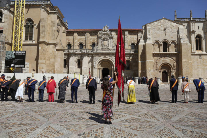 Celebración del acto de Las Cabezadas en la basílica de San Isidoro en 2020.  FERNANDO OTERO