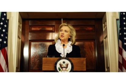Hillary Clinton ha exigido hoy que Al Asad deje el poder.