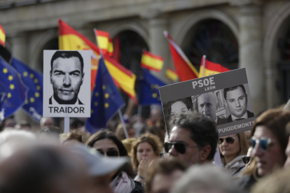 Manifestación en León contra la amnistía. FERNANDO OTERO