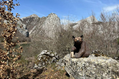 El oso es uno de los animales característicos de la zona. MONTAÑA LEONESA DE RIAÑO ASOCIACIÓN CULTURAL