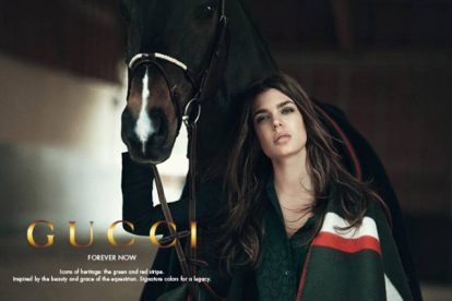 Carlota Casiraghi posa para la nueva campaña de Gucci, 'Forever now'.