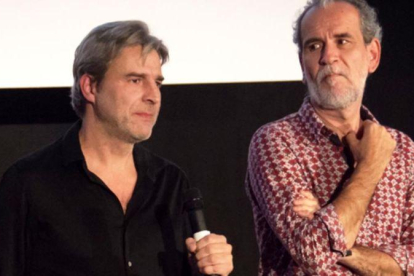 Alberto San Juan y Willy Toledo, en la presentación de El Rey en el Festival de Sevilla