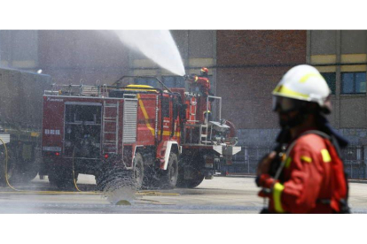 Maniobra de autoprotección contra el fuego