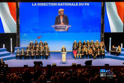 Marine Le Pen interviene en el congreso del Frente Nacional en Lille.