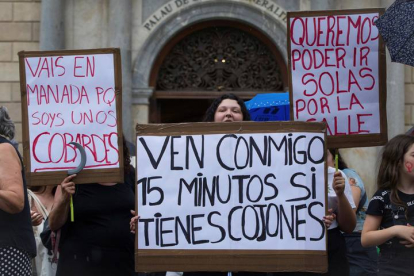 Las manifestaciones en apoyo a la víctima de La manada se sucedieron por toda España. EFE
