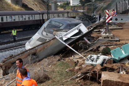 Accidente del tren Alvia en Angrois, en julio del 2013.