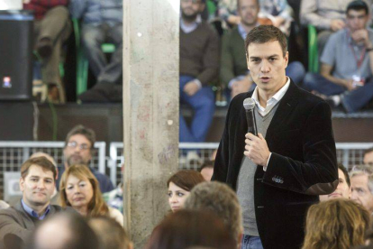 Pedro Sánchez, este sábado en la Asamblea Abierta en Burgos.