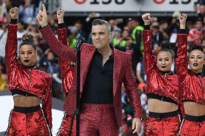 El cantante Robbie Williams, en la ceremonia de apertura del Mundial de Rusia.