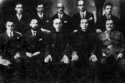 Miembros del primer consejo de administración de Diario de León que vio la luz el día de San Blas de 1906. DL