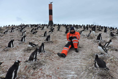 En la Antártida con una pingüinada, en 2016-2017. DL