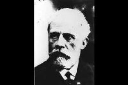 El PSOE es el partido político más antiguo de España. Fue fundado por el ferrolano Pablo Iglesias en 1879.