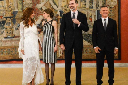 Los Reyes con el presidente argentino Macri y su esposa.