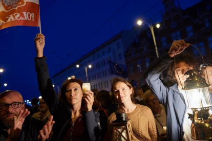 Cientos de personas participan en una protesta en Polonia
