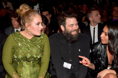 Adele y su hasta ahora marido, Simon Konecki, en una gala de los Grammy, en febrero del 2017.