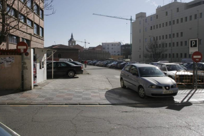 Aparcamiento de Santa Nonia, al lado del actual Conservatorio
